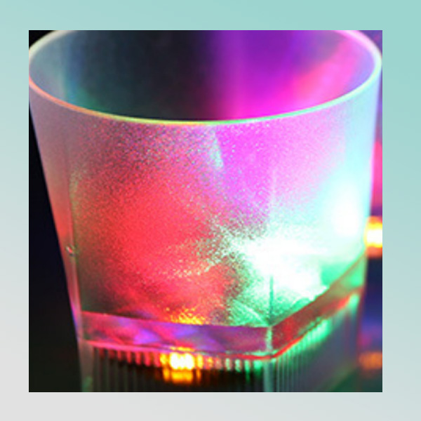 frosted plastic led flashing cups for parties and bar use